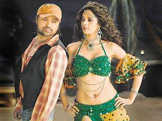 Hot-Mallika-Sherawat-Navel-Spicy-Pictures e1